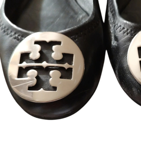 TORY BURCH Reva Black Leather Silver Logo Ballet Flats - Picture 6 of 6